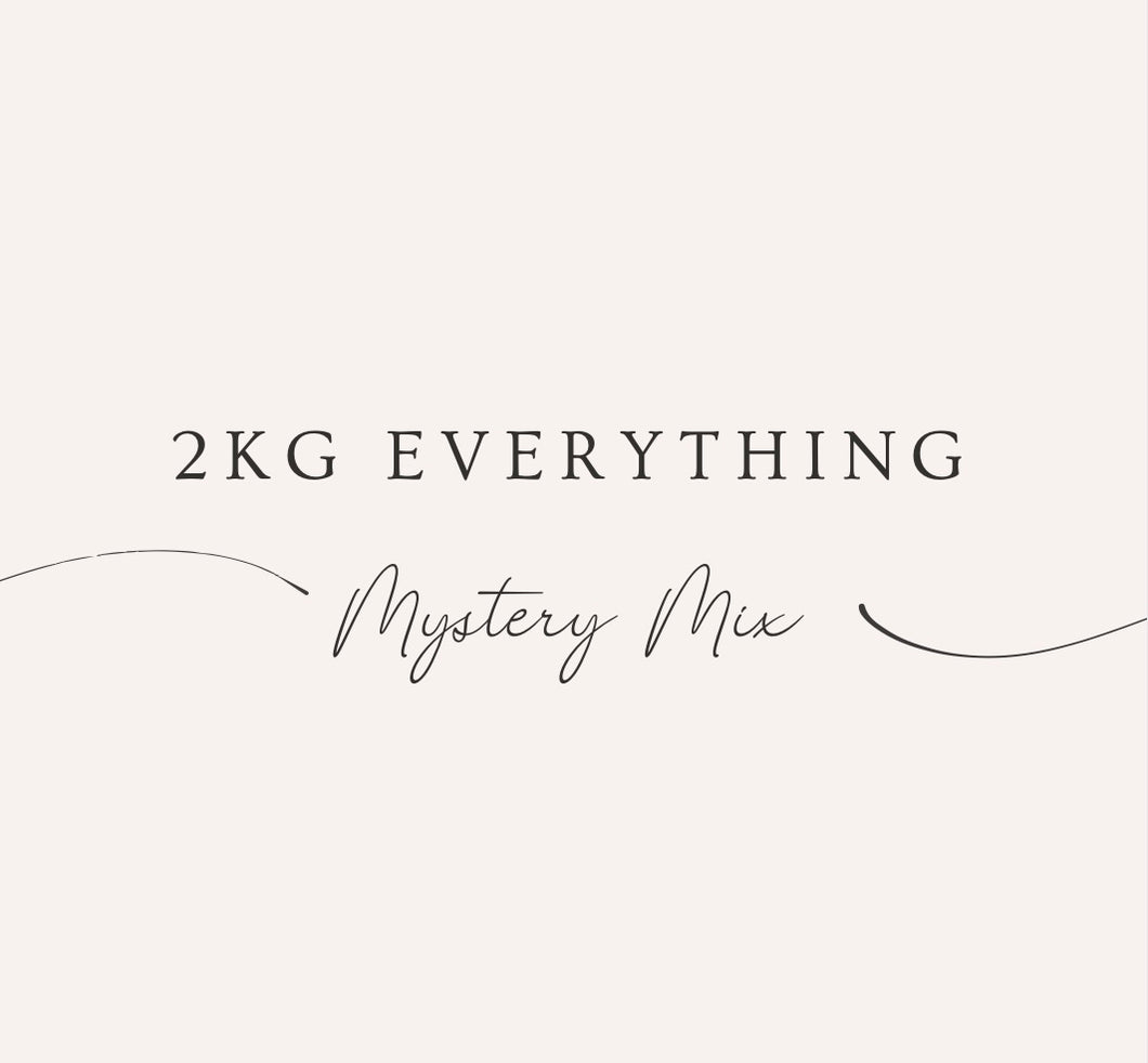 2KG EVERYTHING MYSTERY MIX + 2 EGGS